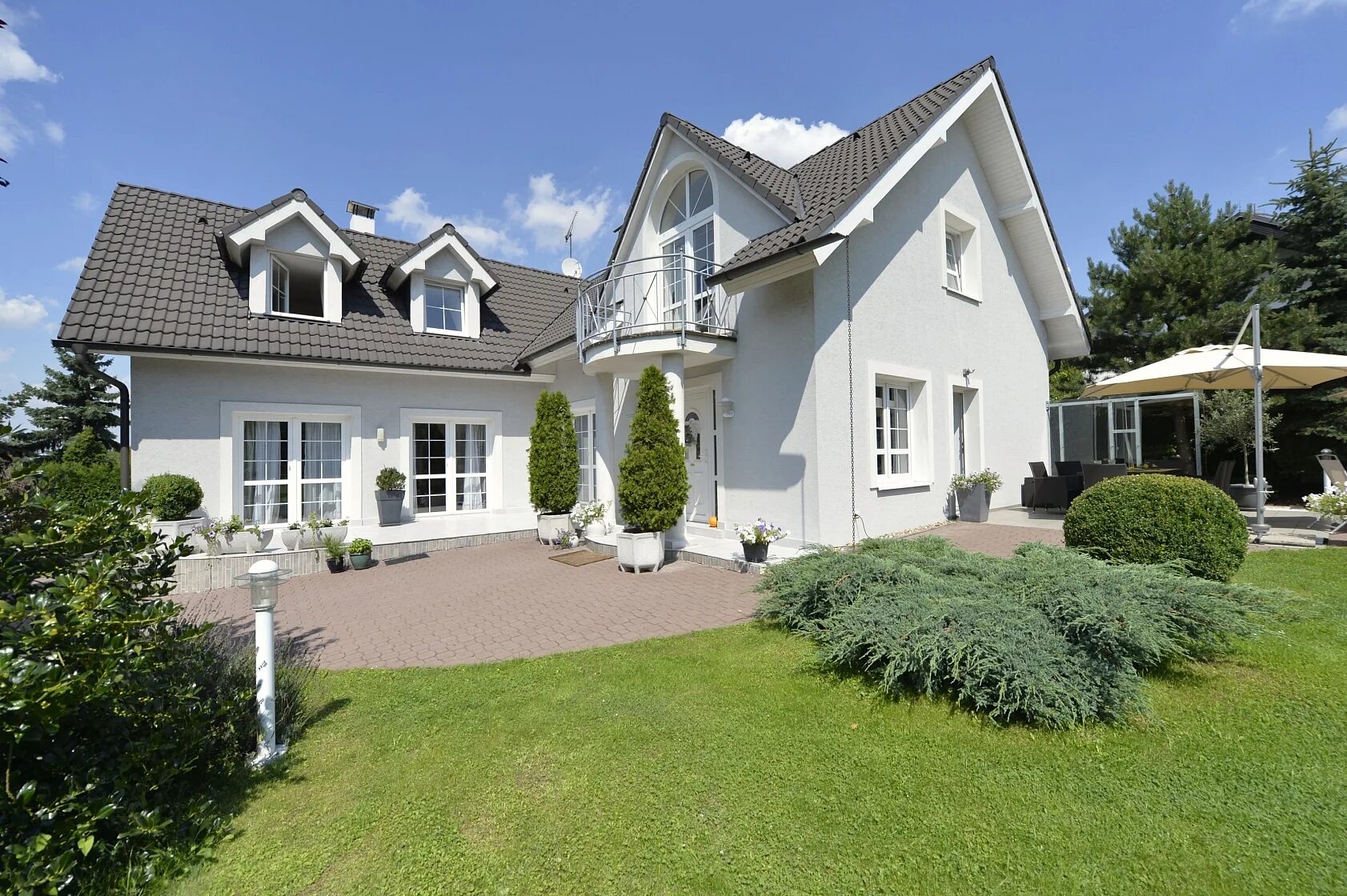 Купить частный дом фото Opálová, Slivenec - Prague 5 Sale, House Five-bedroom (6+1), 230 m²