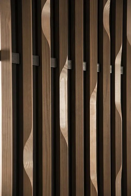 Купить декоративные планки для интерьера на стены La Revue du Design " Blog Archive " Linéa 3D, un revêtement mural en bois par Wo