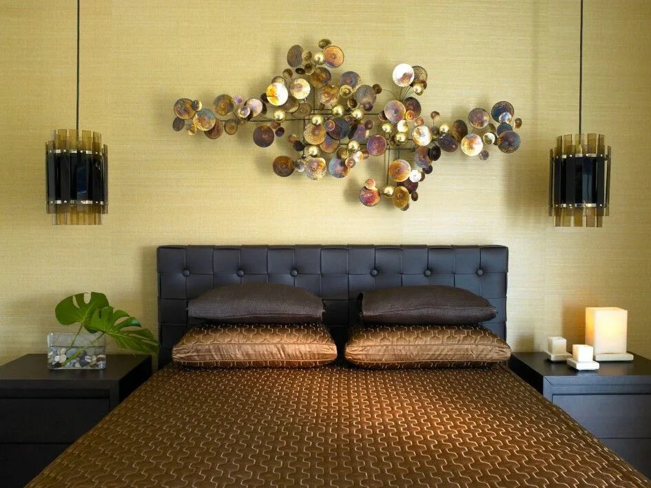Купить декоры в спальню на стену Amazing Furniture Master Bedroom Decor Idea With Fascinating Selena Faux Leather