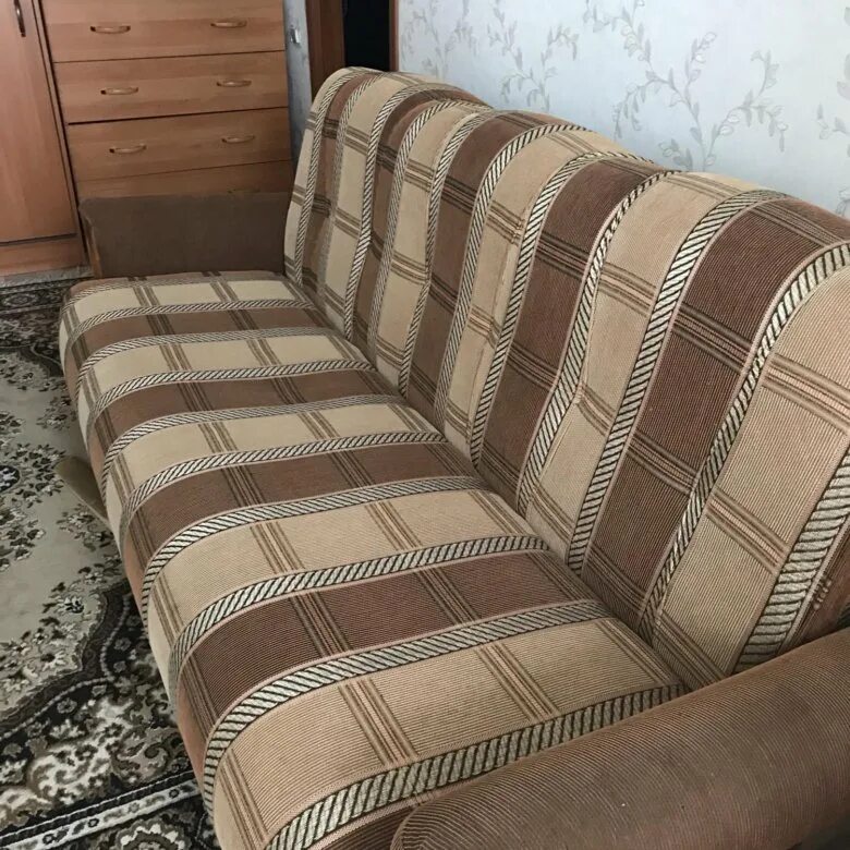 Купить диван бу недорого фото Диван б/у - купить в Новосибирске, цена 1 500 руб., продано 21 мая 2019 - Диваны