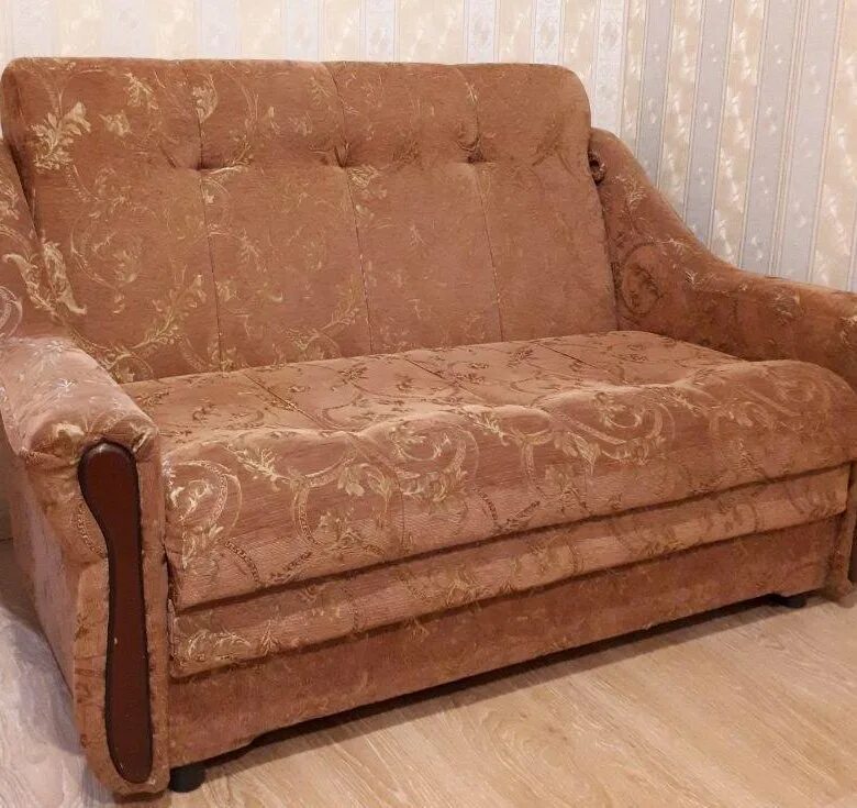 Купить диван бу недорого фото Диван б/у в хорошем состоянии - купить в Химках, цена 1 руб., продано 12 апреля 