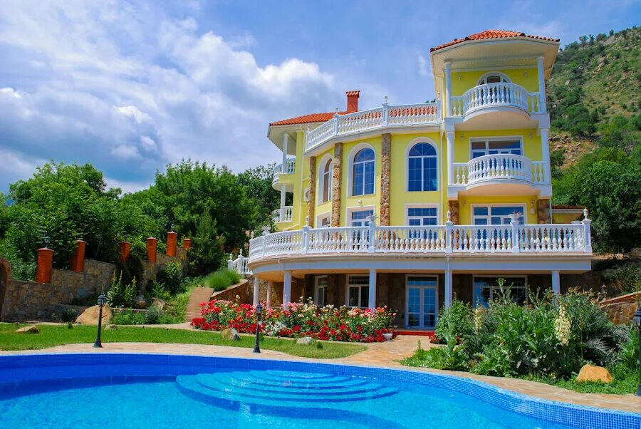 Купить дом крыму фото Permanently closed: Tusovka V Krymu, sanatorium, Autonomous Republic of Crimea, 