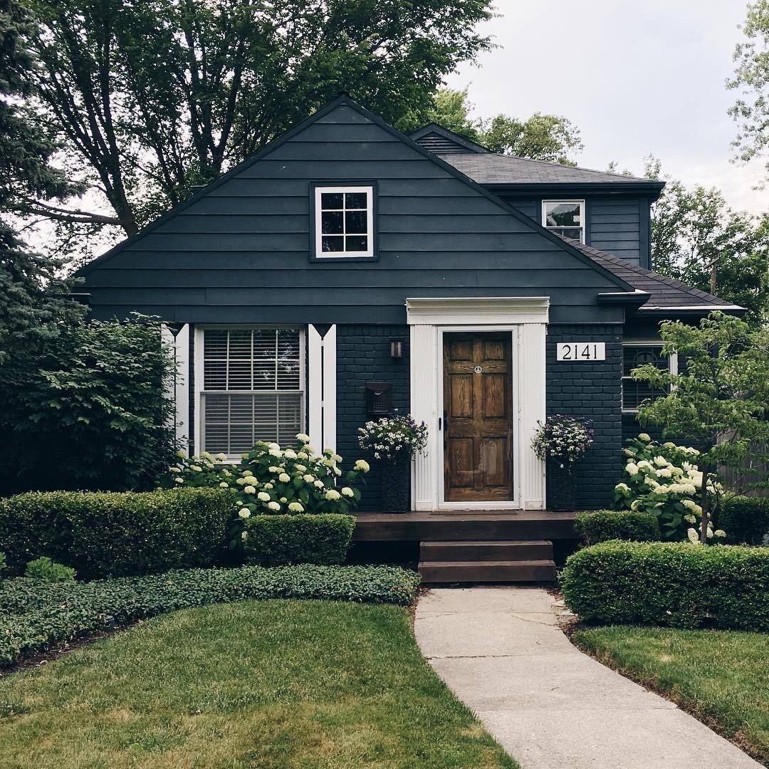 Купить дом оформление Pin on indigo cottage House paint exterior, House exterior, Exterior paint color