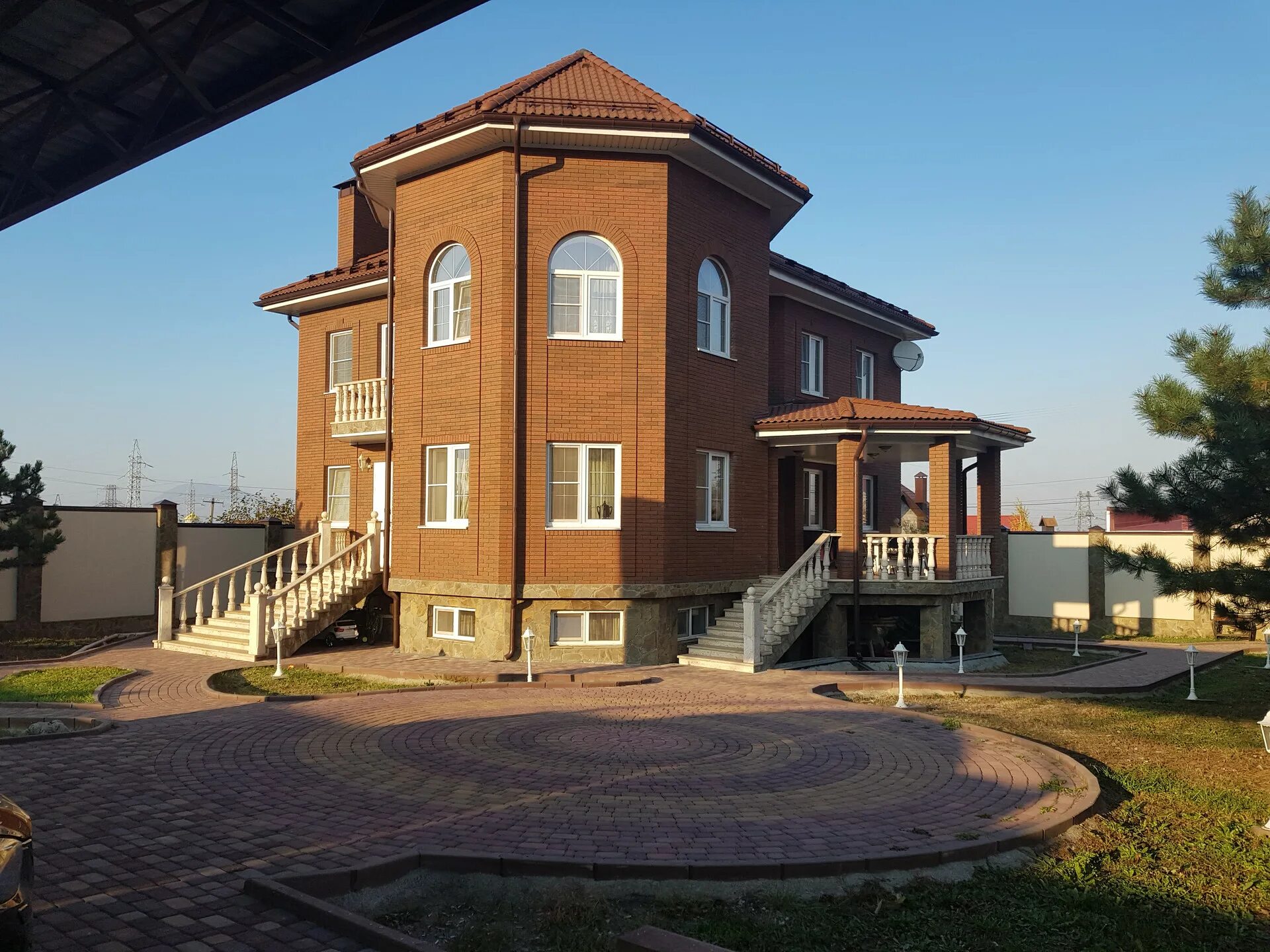 Купить дом в пятигорске фото цены Купить дом, 312 м² по адресу Ставропольский край, посёлок городского типа Инозем