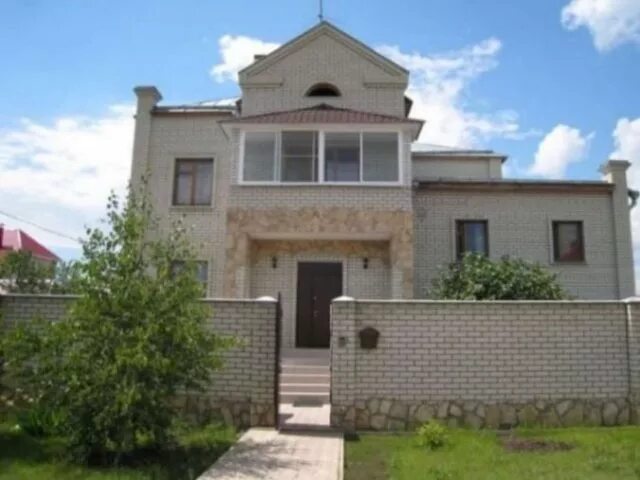 Купить дом в саратове фото Продаётся дом. Саратов, Нижнегусельская ул в Саратове / Купить, узнать цену на с