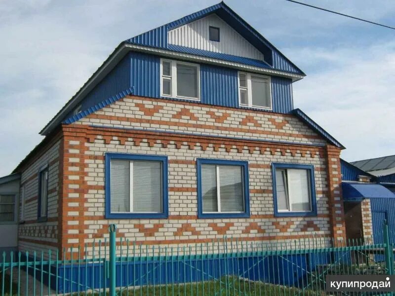 Купить дом в ульяновске цена фото Дом 200 кв.м, Ульяновск , Сурова ул, площадь участка 10 соток, газ в Ульяновске