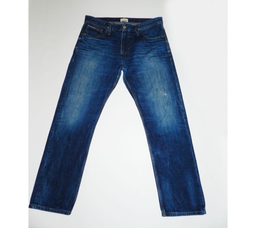 Купить джинсы фото Купить Джинсы Tommy Hilfiger 2020 за 3200р в finmarketspb.ru