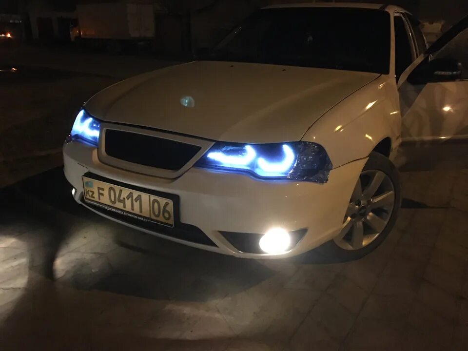 Купить фары нексии тюнинг Установка БиЛинз, ДХО и Оптитрона - Daewoo Nexia (N150), 1,5 л, 2012 года своими