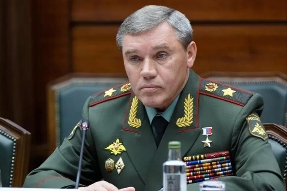 Купить фото генералов Командующим объединённой группировкой войск в зоне СВО назначен Валерий Герасимо