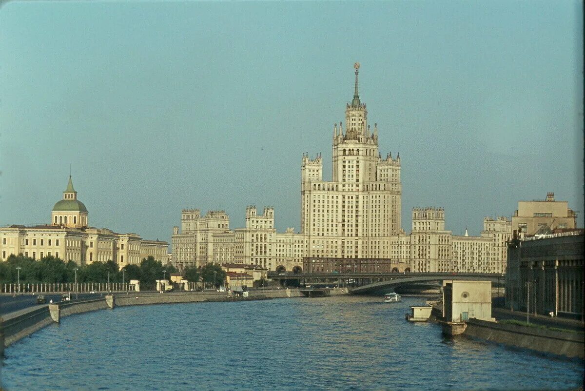 Купить фото москвы 50 Экскурсия по Москве 1964 года: ВДНХ, ГУМ, МГУ, гостиница "Украина" (24 фото) Рос