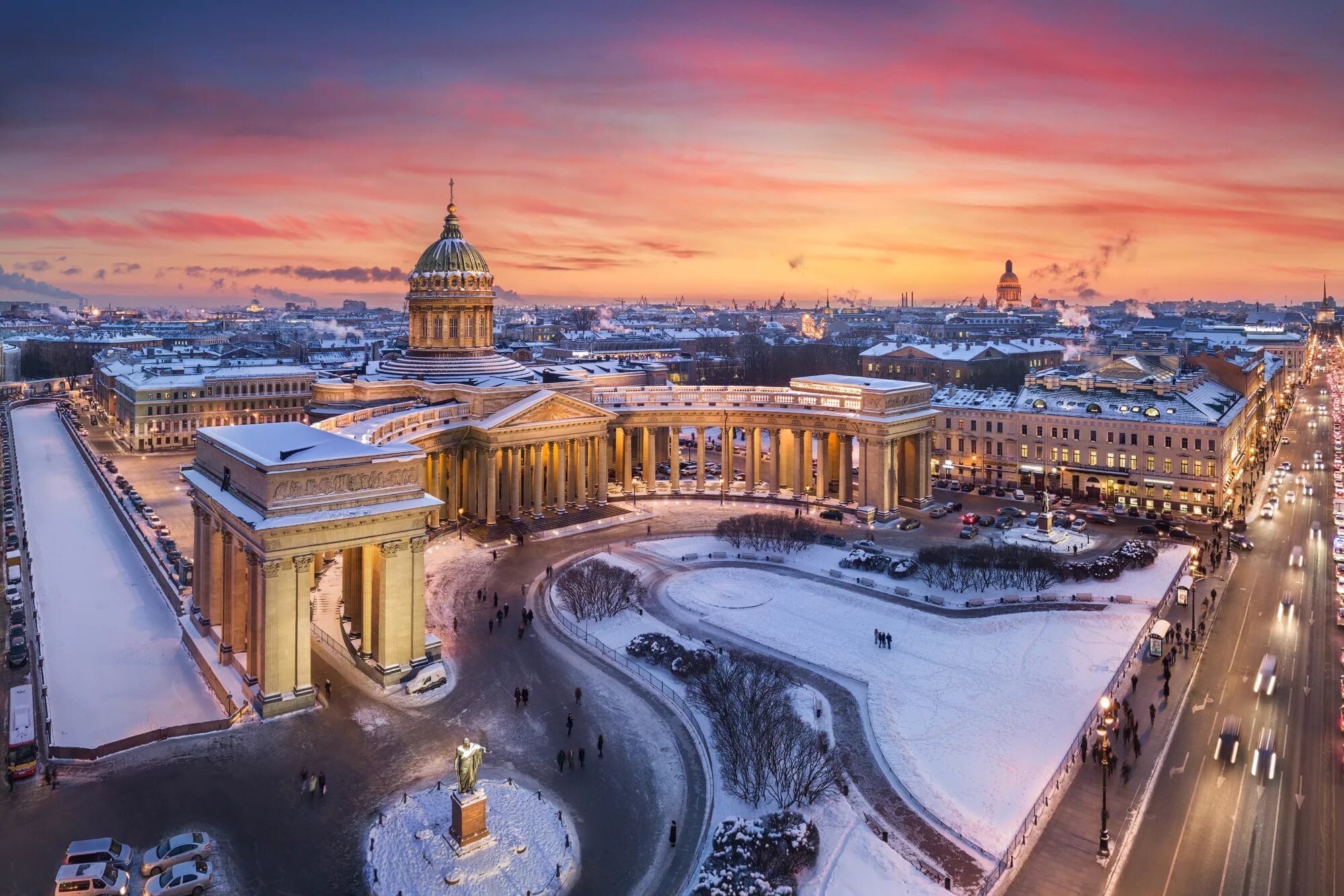 Купить фото санкт петербурге Индивидуальная новогодняя экскурсия по Петербургу. Заказать в Санкт-Петербурге