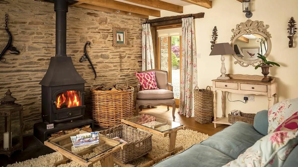 Купить интерьер для дачи The 30 cosiest cottages in Britain Small cottage interiors, Small living rooms, 