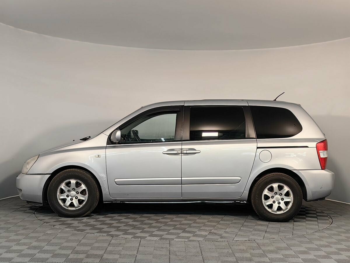 Купить киа карнивал фото Купить б/у Kia Carnival II 2.9d AT (185 л.с.) дизель автомат в Москве: серебрист
