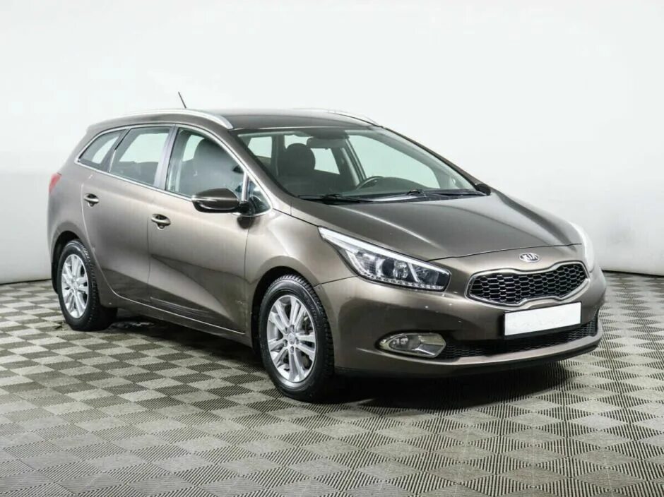 Купить киа сид фото Kia Ceed за 619 000 руб. купить с пробегом 144 000 км. в Москве. БУ Kia Ceed (12