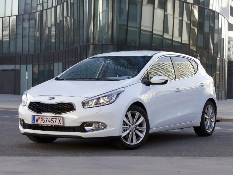 Купить киа сид фото Kia Ceed хетчбэк 5-дв., 2012–2015, 2 поколение - отзывы, фото и характеристики н
