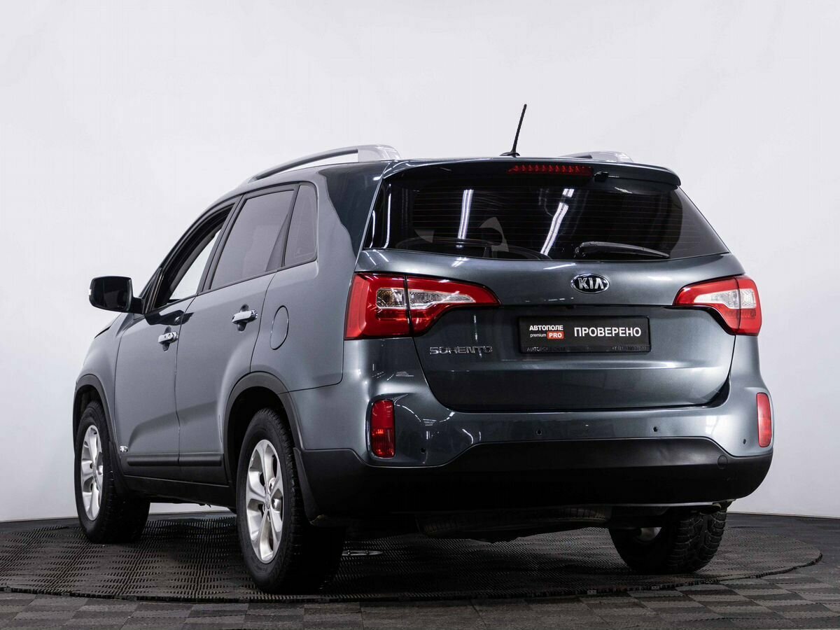 Купить киа соренто фото Купить б/у Kia Sorento II Рестайлинг 2.4 AT (175 л.с.) 4WD бензин автомат в Санк
