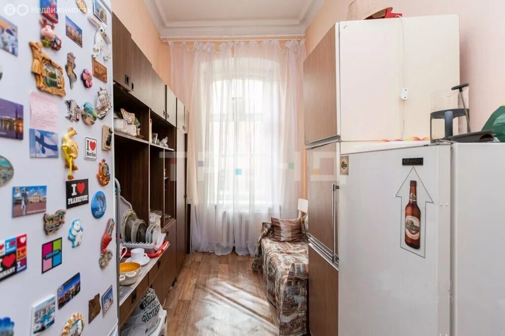 Купить комнату фото цены Купить комнату в 6-комнатной квартире 12,3 м² по адресу Санкт-Петербург, Пушкинс