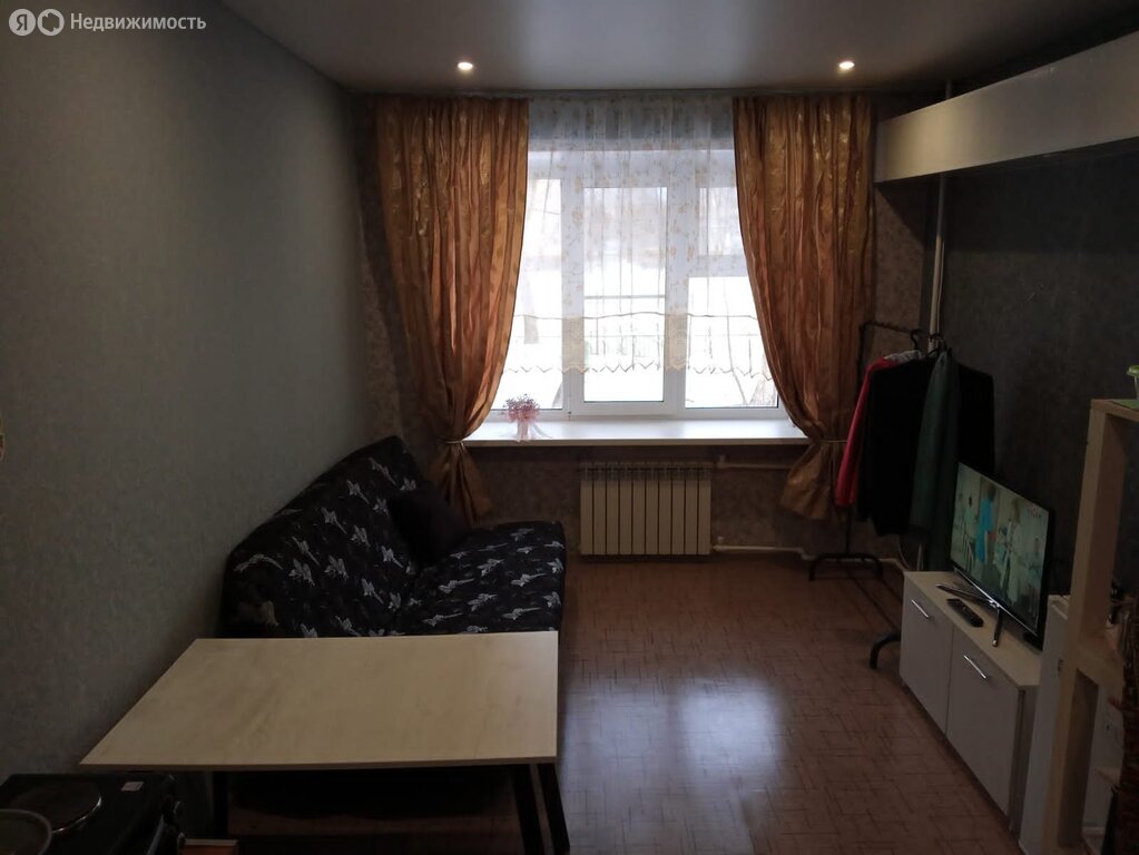 Купить комнату в барнауле с фото Купить комнату в 4-комнатной квартире 13 м² по адресу Барнаул, улица 40 лет Октя