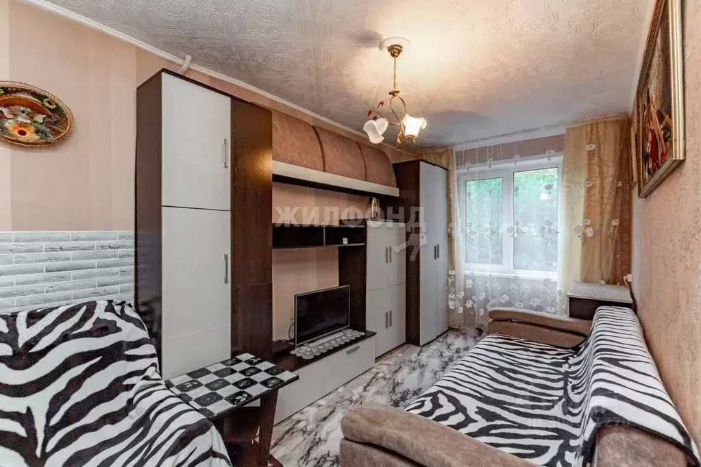 Купить комнату в барнауле с фото 1 250 000 Руб., Комната Алтайский край, Барнаул ул. Антона Петрова, 214 (13.7 м)