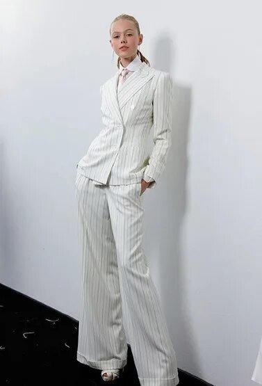 Купить костюм в стиле гэтсби женский брючный Ralph Lauren 's 'The Great Gatsby' style pinstripe summer suit. Gatsby party out