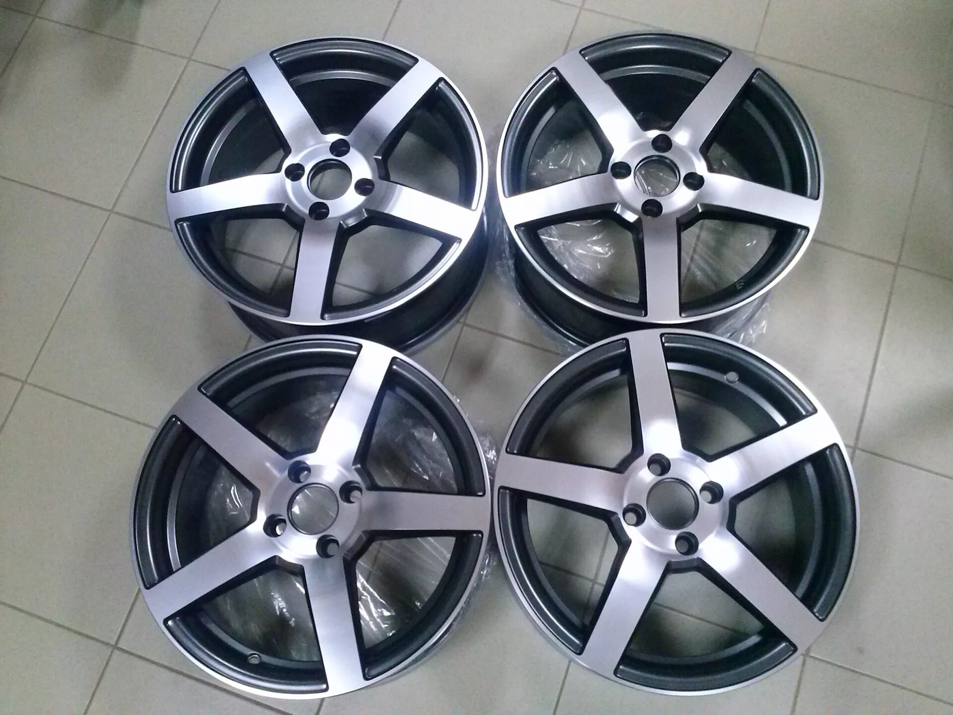 Купить литые диски фото Купил литые диски R16 на зиму "Sakura Wheels 9135" (Vossen CV3) - KIA Rio (3G), 
