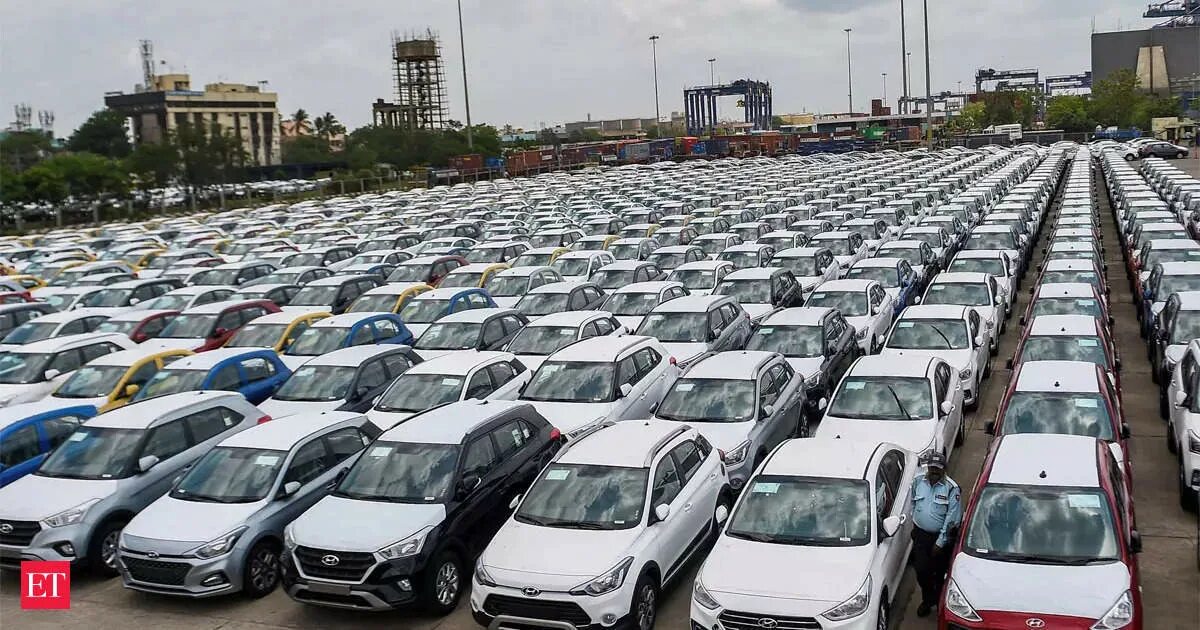 Купить машину б у цена фото Why India's auto industry is betting big on the grand re-entry of small cars - T