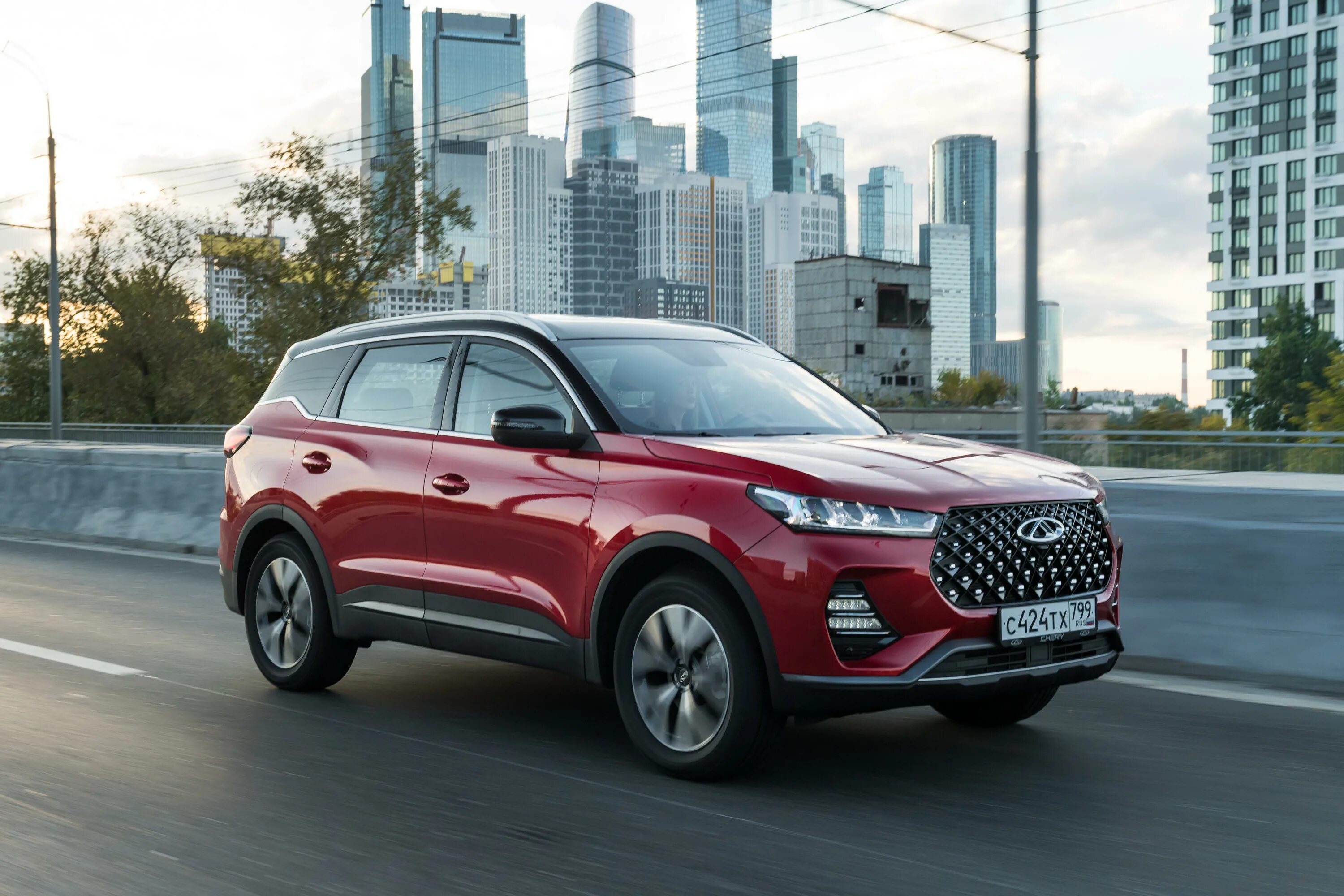 Купить машину новую фото цены Chery Tiggo 7 Pro 1 поколение (2020 - н.в.) Кроссовер 5 дв - технические характе