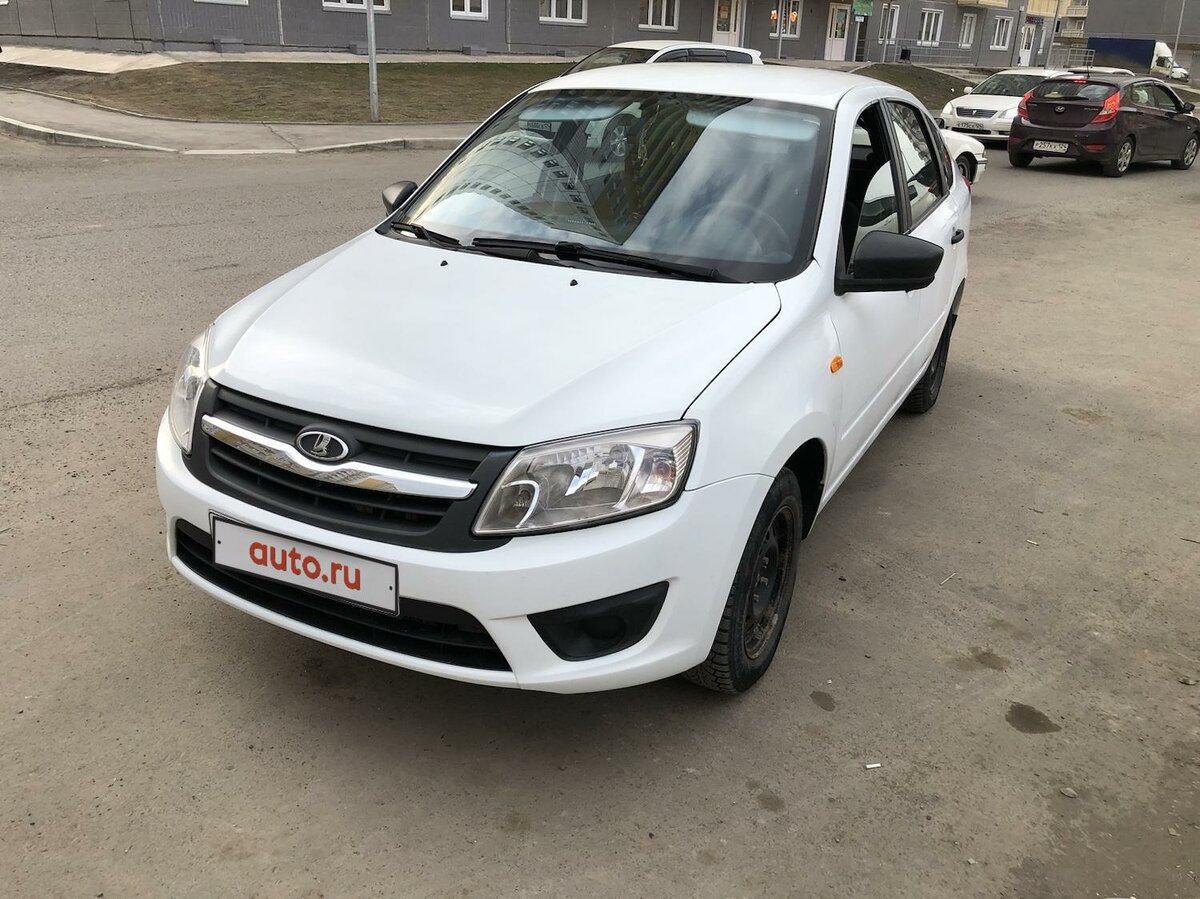 Купить машину в красноярске цена фото Купить б/у LADA (ВАЗ) Granta I 1.6 MT (87 л.с.) бензин механика в Красноярске: б