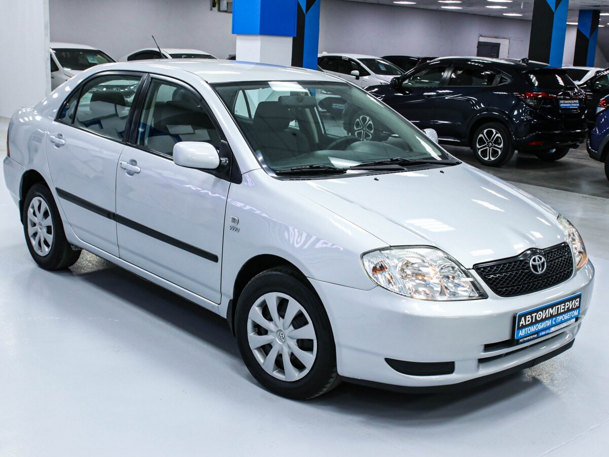 Купить машину в красноярске цена фото Купить б/у Toyota Corolla IX (E120, E130) 1.4 MT (97 л.с.) бензин механика в Кра