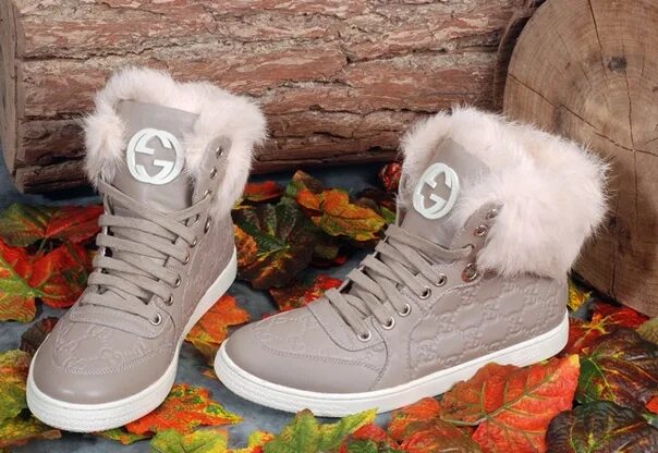 Купить модные зимние кроссовки женские Gucci 4900р. Фотография из альбома Женская обувь осень-зима 2013-2014 - 79 из 86