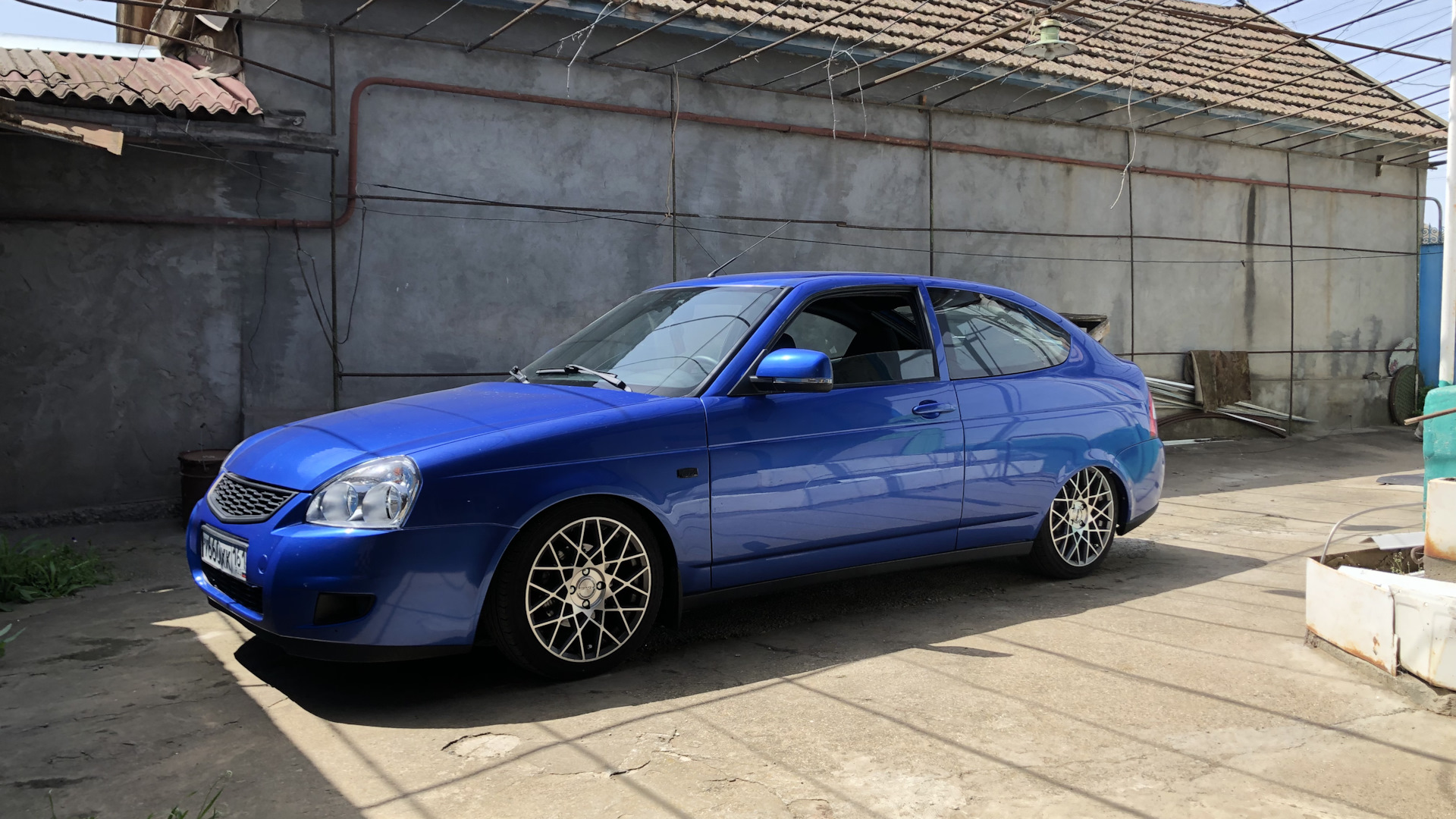 Купить на приору 1 седан тюнинг Lada Приора Купе 1.6 бензиновый 2010 Голубая планета на DRIVE2