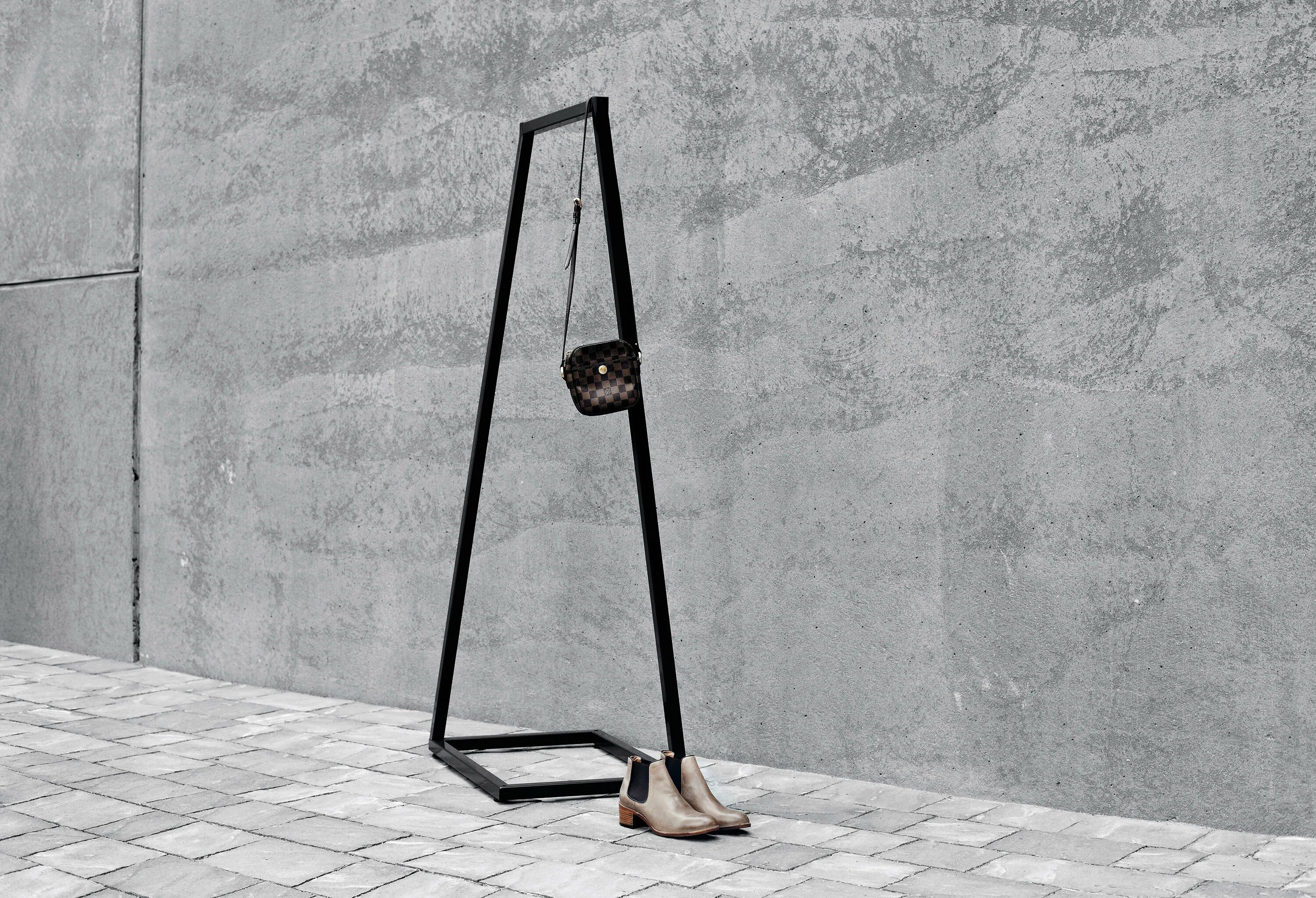 Купить напольную вешалку в стиле лофт Lume coat rack small & mobili designer Architonic