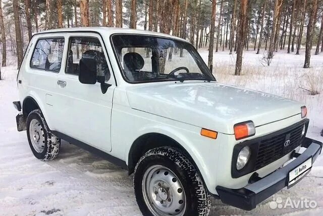 Купить ниву недорого фото и цена LADA 4x4 (Нива), 2003 купить в Челябинске Автомобили Авито