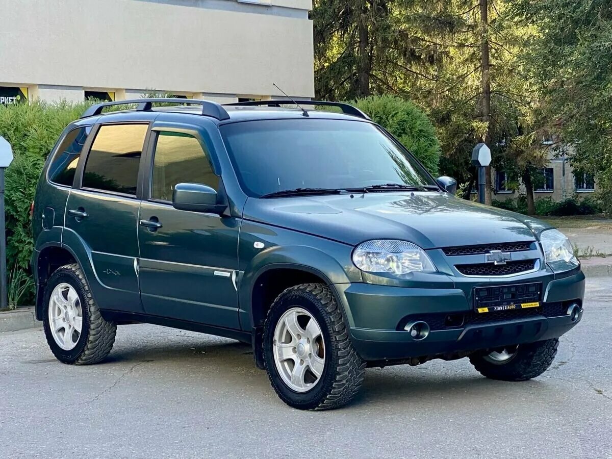 Купить ниву шевроле новую фото цена Купить б/у Chevrolet Niva I Рестайлинг 1.7 MT (80 л.с.) 4WD бензин механика в Са