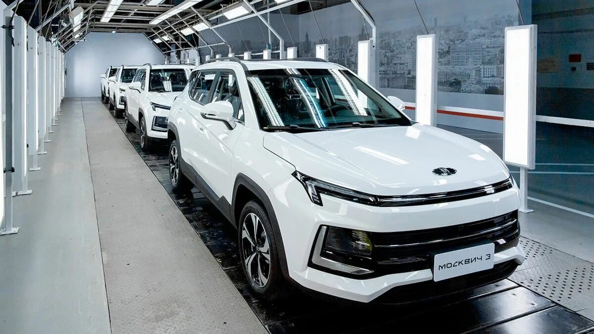 Купить новое авто фото СМИ: агрегаторы такси планируют закупить кроссоверы "Москвич 3" для автопарков п