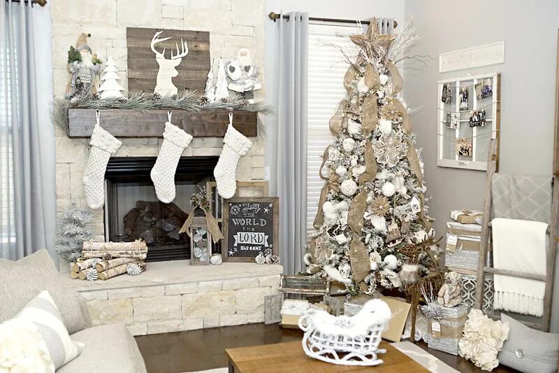 Купить новогодний декор для дома Farmhouse Christmas Decor with a Neutral Christmas Tree and Mantel Rustic christ