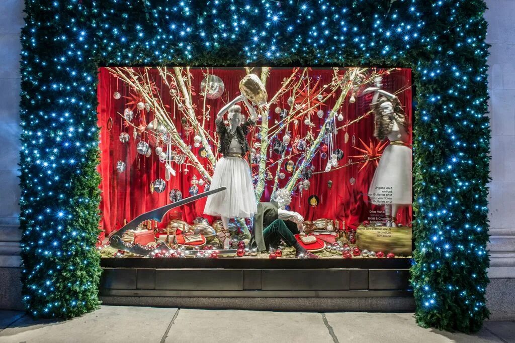 Купить новогодний декор для витрин NOT YOUR USUAL CHRISTMAS WINDOWS 2012 selfridges.com Holiday window display, Chr