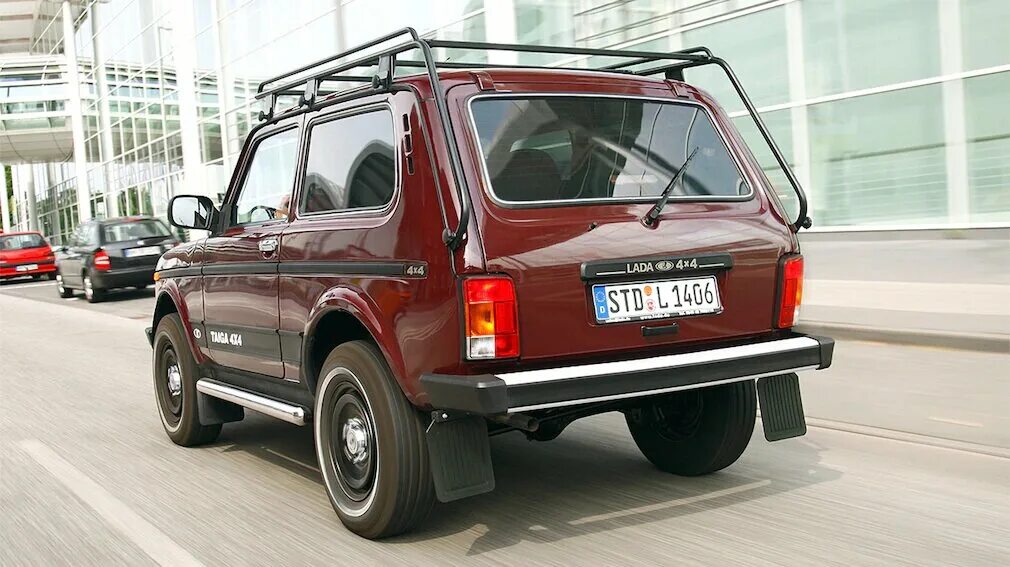 Купить новую ниву фото LADA Niva пользуется ажиотажным спросом по подписке в Германии Автоновости сегод