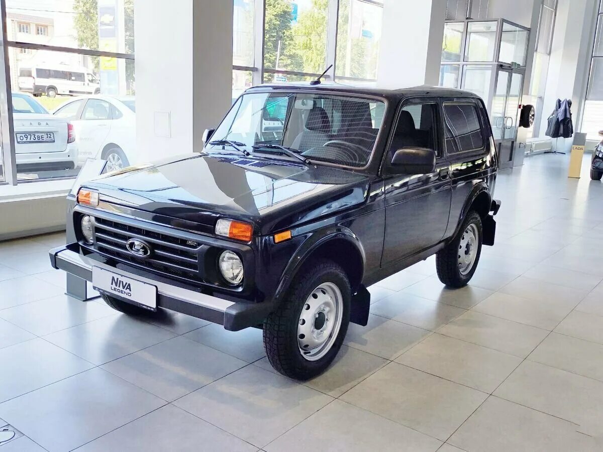 Купить новую ниву фото Купить новый LADA (ВАЗ) Niva Legend 2021-н.в. 1.7 MT (83 л.с.) 4WD бензин механи