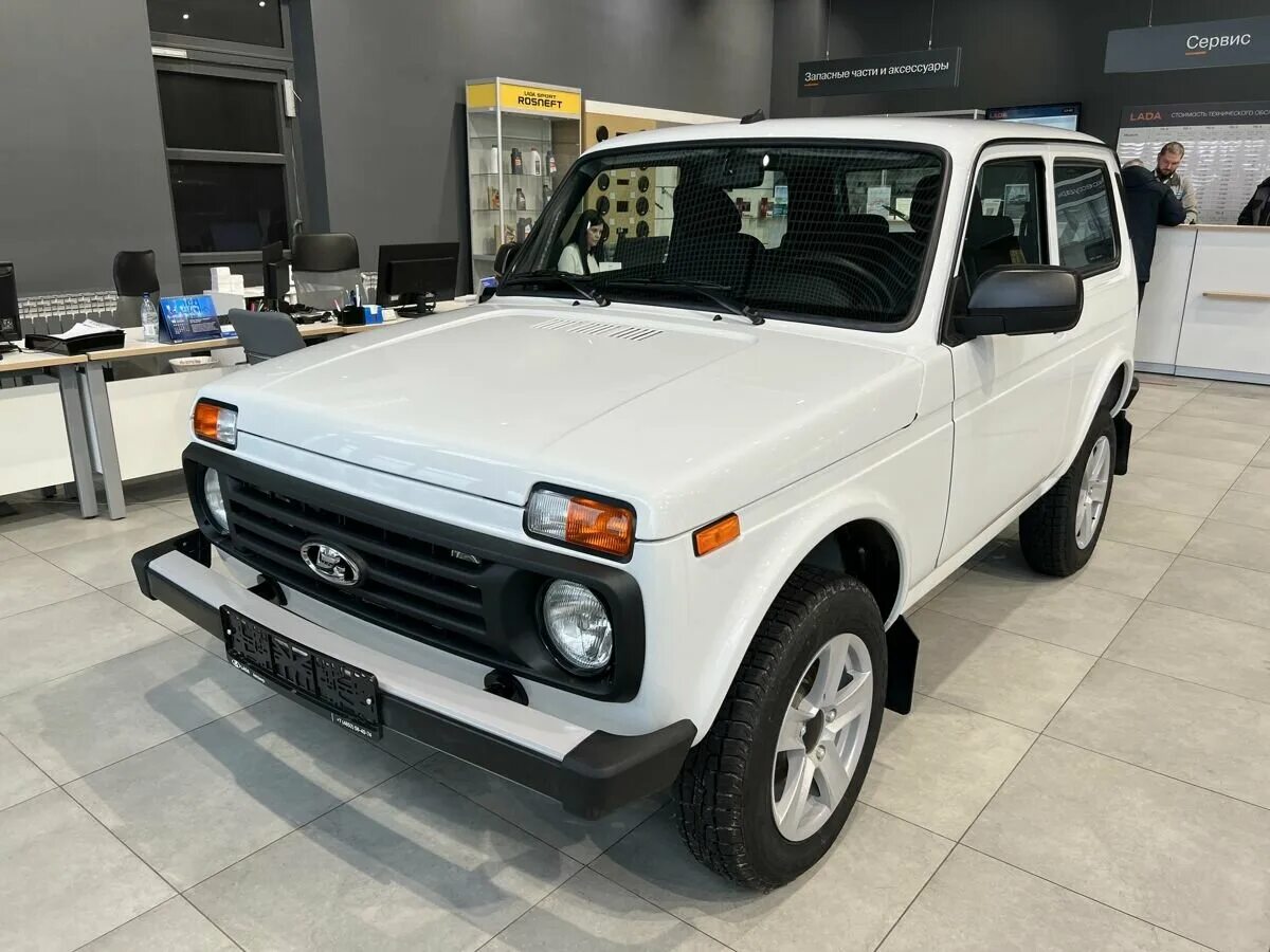 Купить новую ниву фото Купить новый Lada (ВАЗ) Niva Legend 2021-н.в. Euro-2 1.7 MT (83 л.с.) 4WD бензин