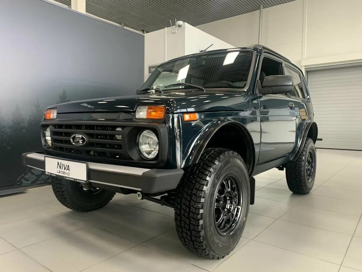 Купить новую ниву фото Купить новый Lada (ВАЗ) Niva Legend 2021-2024 Bronto 1.7 MT (83 л.с.) 4WD бензин