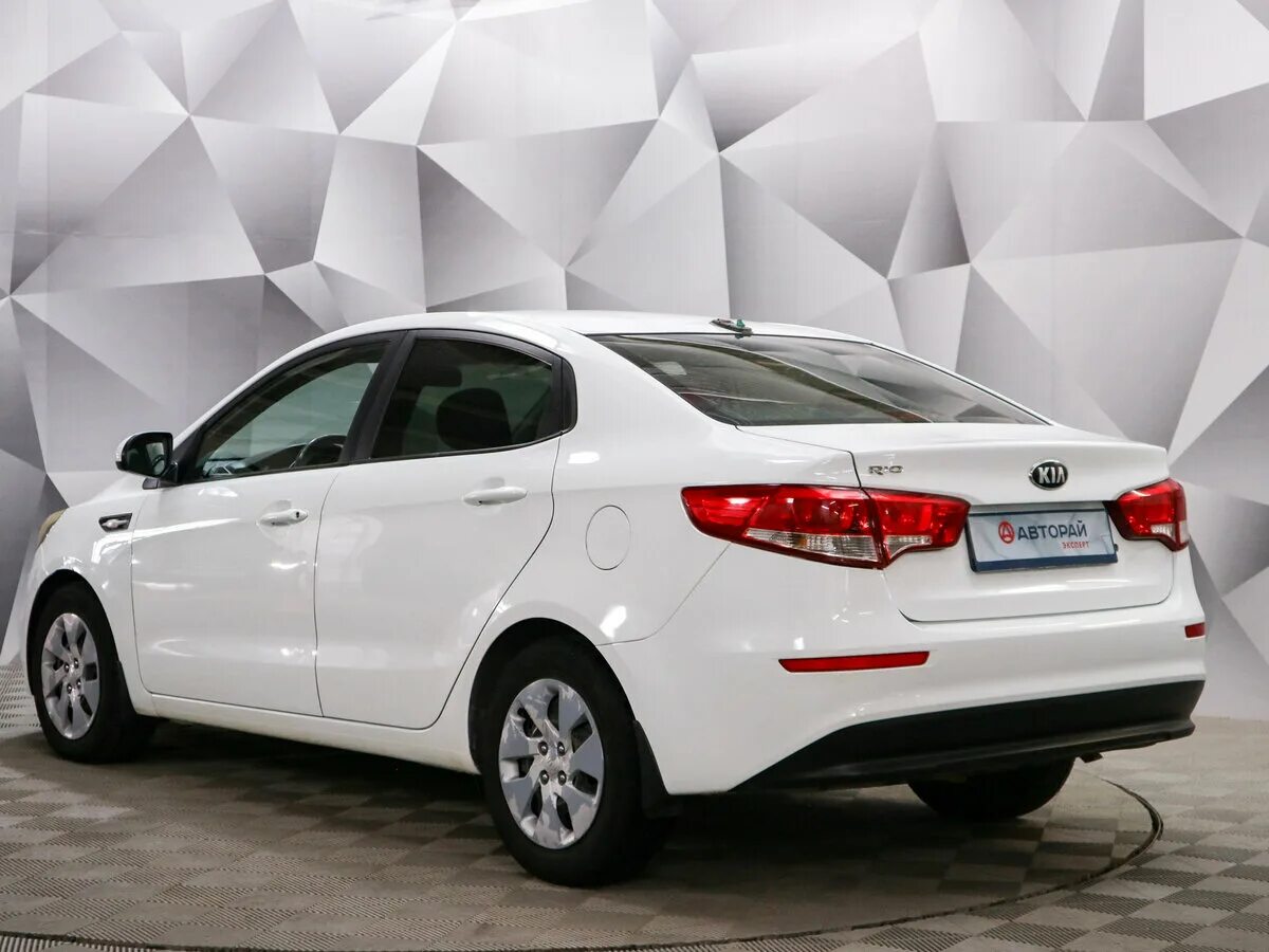 Купить новый киа рио цена фото Купить б/у Kia Rio III Рестайлинг 1.6 MT (123 л.с.) бензин механика в Ульяновске