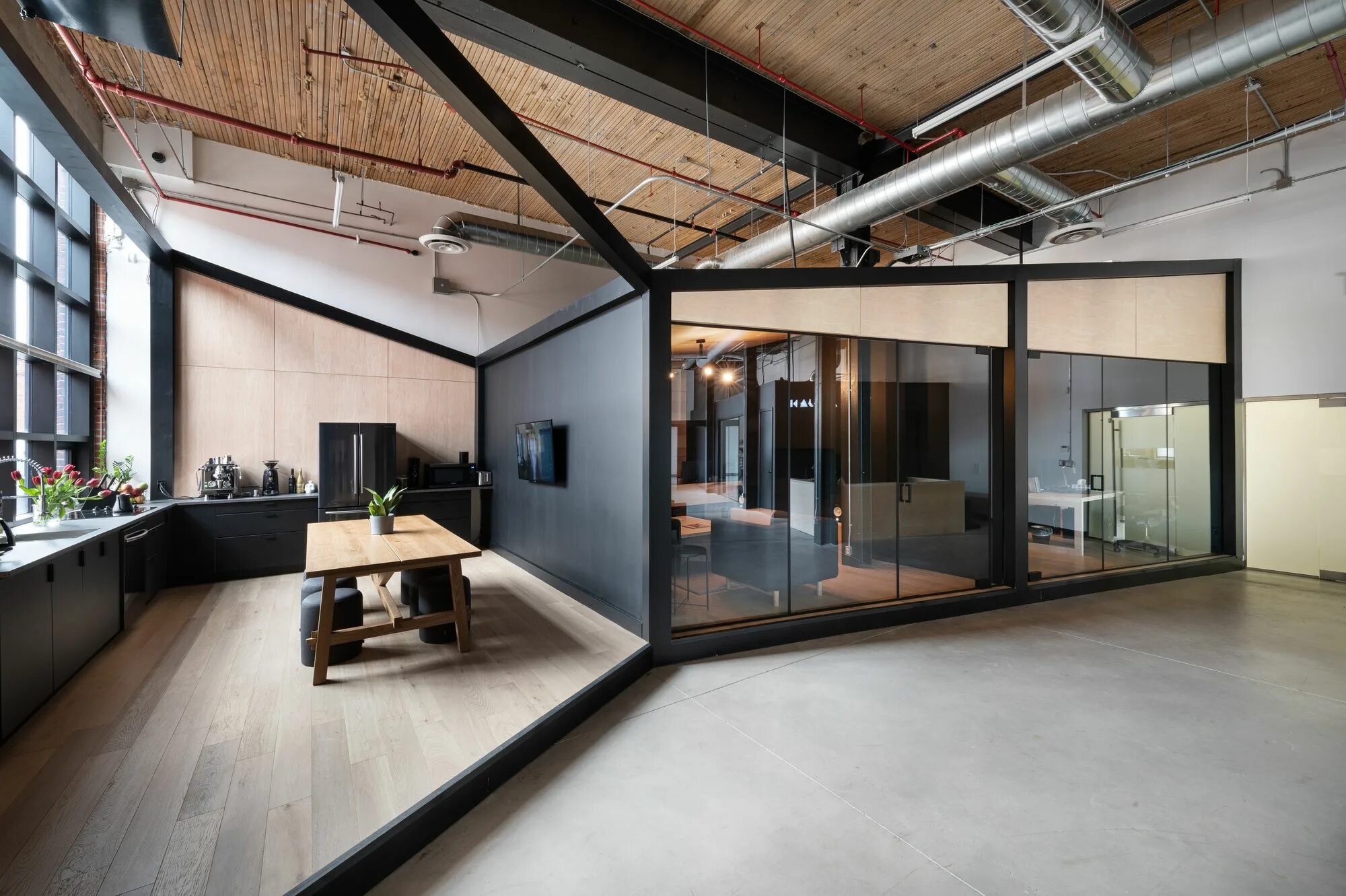 Купить офис в стиле лофт ARTJAIL Offices / StudioAC Office interior design, Industrial office design, Off