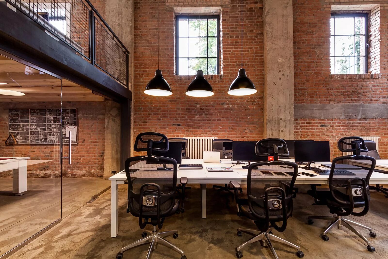 Купить офис в стиле лофт Creativestyle - Krakow Offices Office Snapshots Corporate office design, Office 
