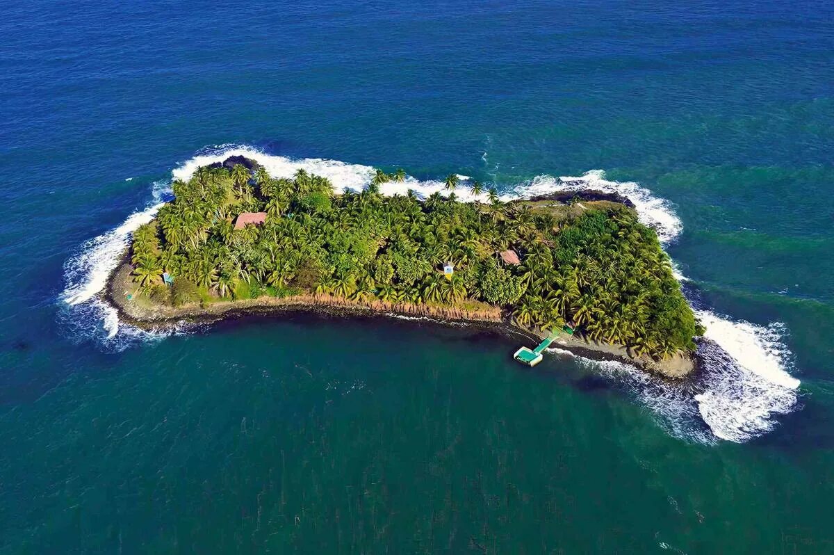 Купить остров в россии цены с фото This 5-acre Tropical Island Is for Sale - and It's More Affordable Than a House 