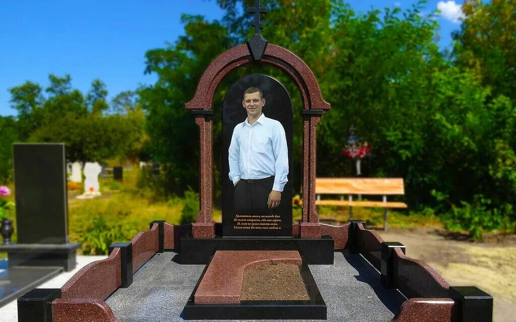 Купить памятник в белгороде фото и цены Центральная Похоронная Служба, ритуальные услуги, ул. Талалушкина, 14, Кстово - 