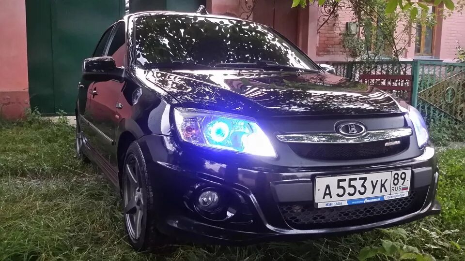 Купить передние тюнинг фары на гранту Ксенон - Lada Granta Sport, 1,6 л, 2014 года тюнинг DRIVE2