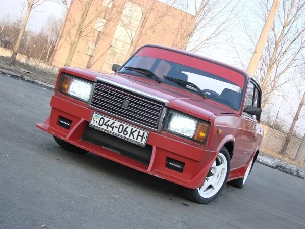 Купить передний бампер на ваз тюнинг http://amag.com.ua/tuning/obves-dlya-vaz-2105-07. Фотография из альбома Экстерье