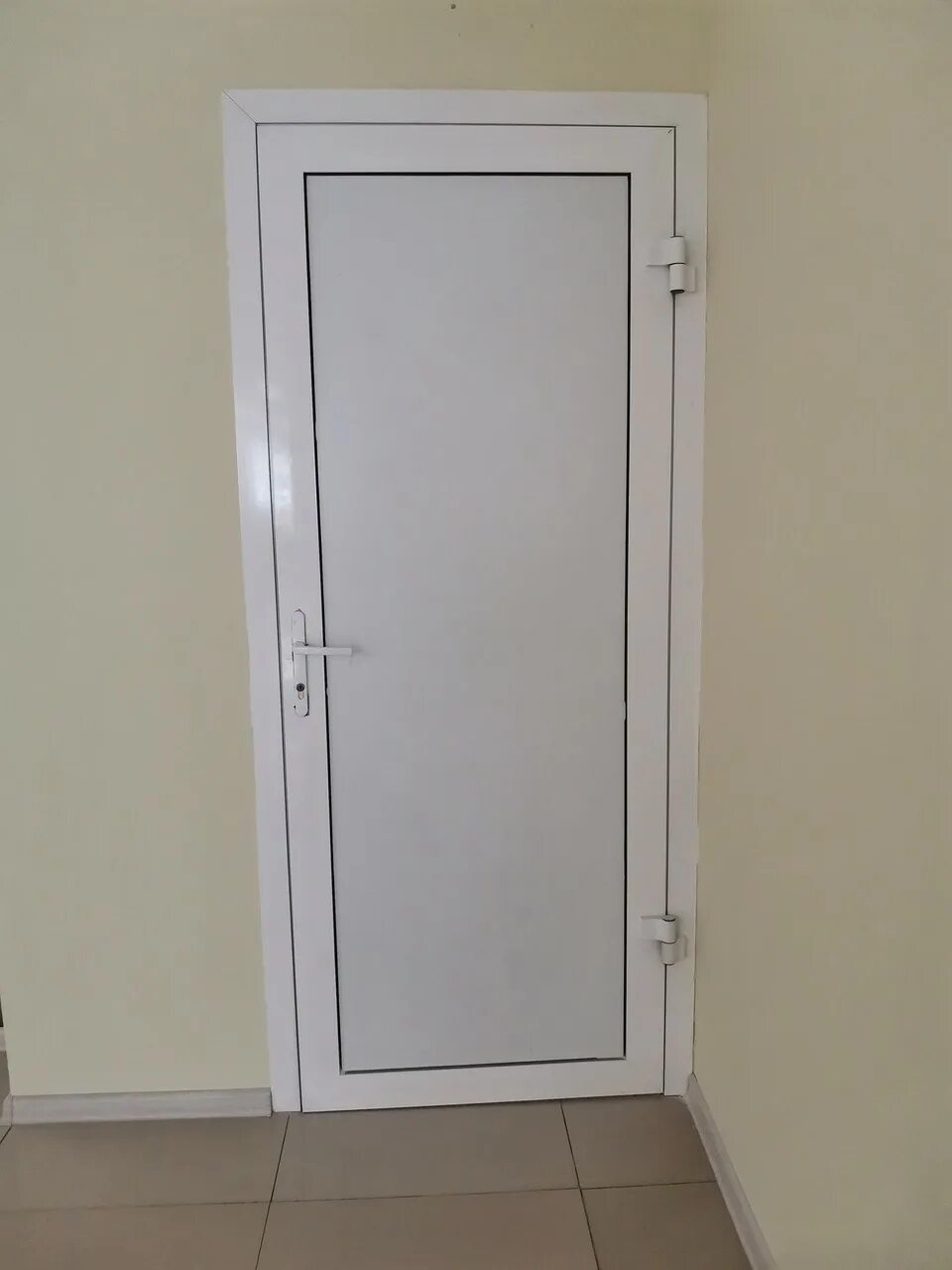 Купить пластиковую дверь цена фото Алюминиевая дверь 1000x2100 мм. GFTD25207 купить в Москве - характеристики, цены