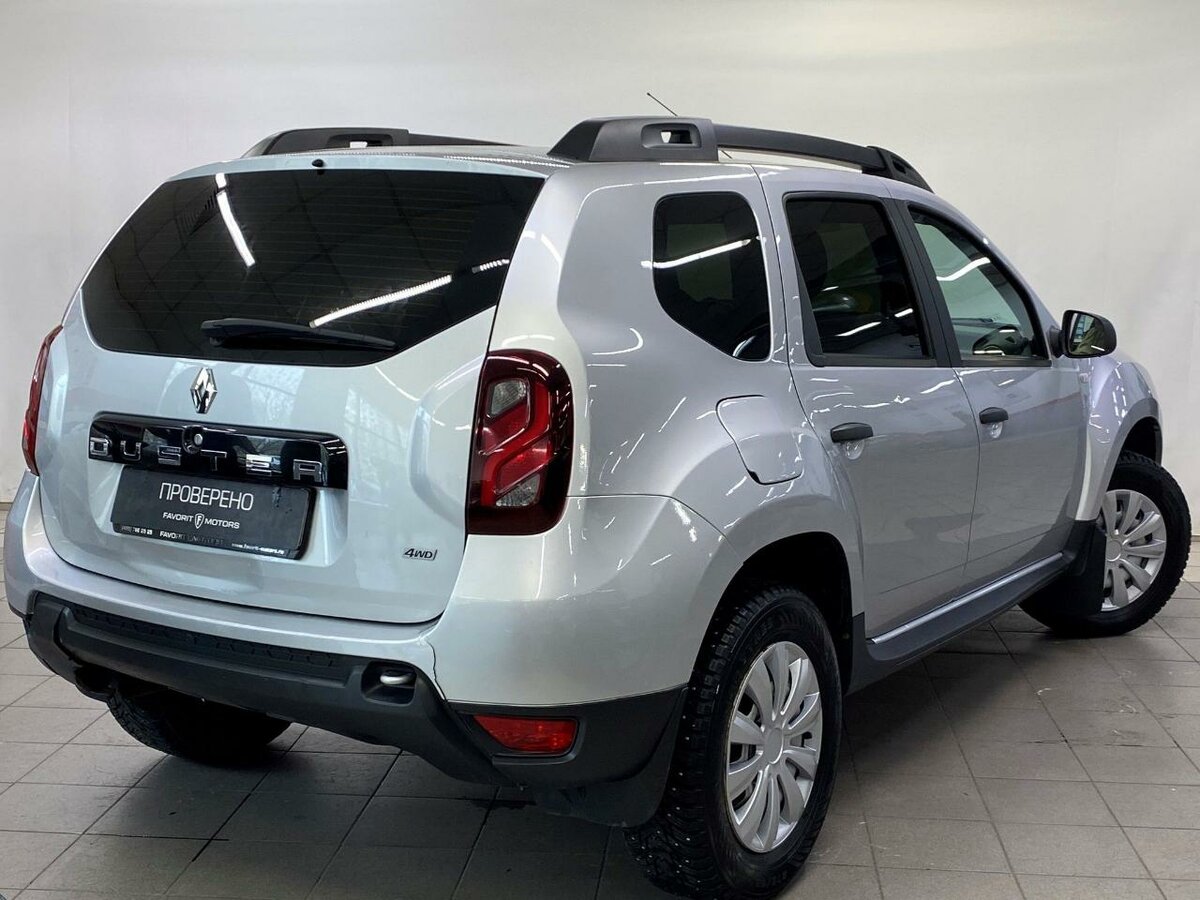 Купить рено дастер полный привод цена фото Купить б/у Renault Duster I Рестайлинг 2.0 MT (143 л.с.) 4WD бензин механика в М